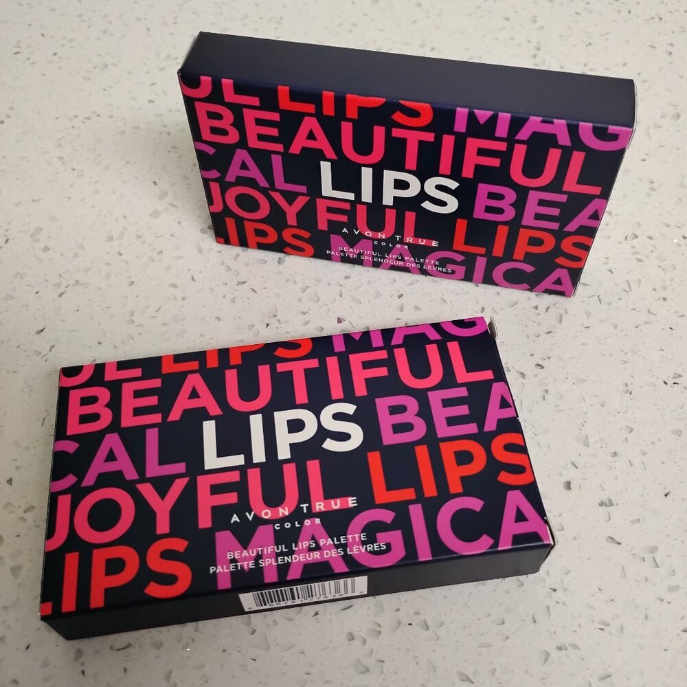 New Avon Lips True Color Lips Palette set of 2